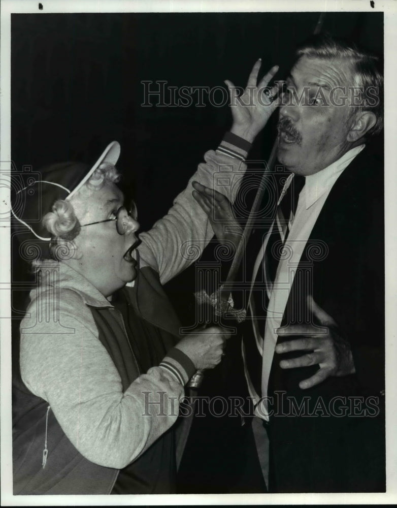 1982 Press Photo Mary Francis Fletcher and Don Dickens are part of &quot;Deathtrap&quot; - Historic Images