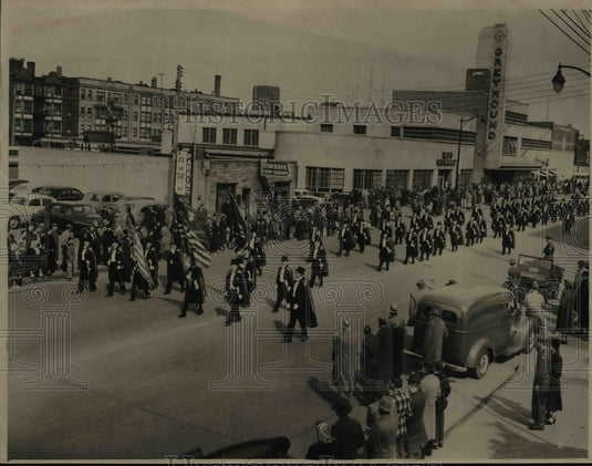 1951 Press Photo St. Patrick's Day, Parade - cvb36358 - Historic Images