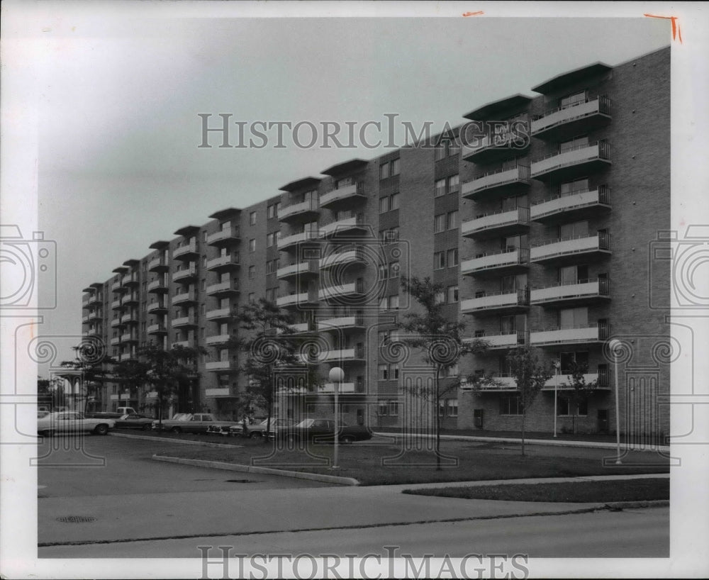 1971, Churchill Towers Apartments - cvb36482 - Historic Images