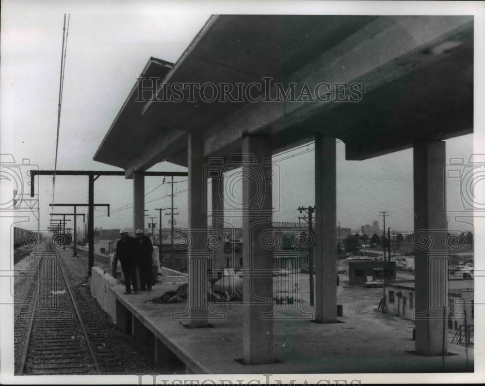 1968 Press Photo Rapid Transit airport extension at Brookfront Rd. station, Ohio - Historic Images