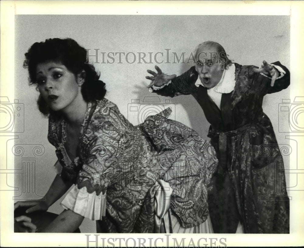 1981 Press Photo Pat Love, Earl Keyes, in Sly Fox play - cvb36815 - Historic Images