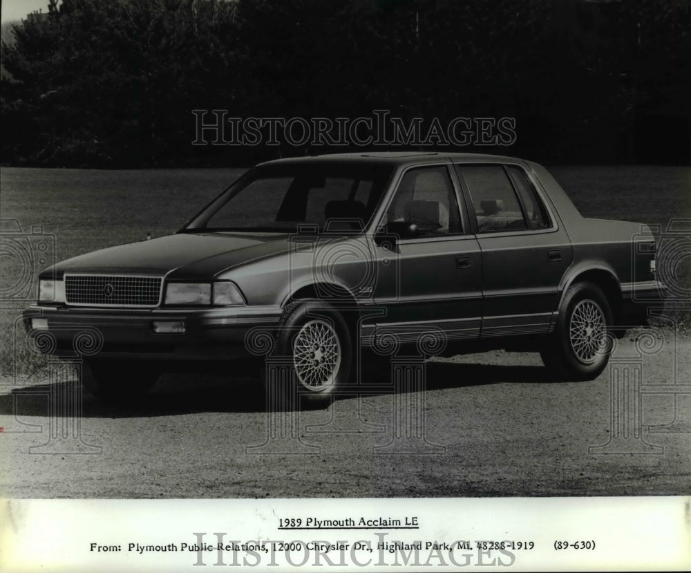 1989 Press Photo 1989 Plymouth Acclaim LE - cvb37023 - Historic Images