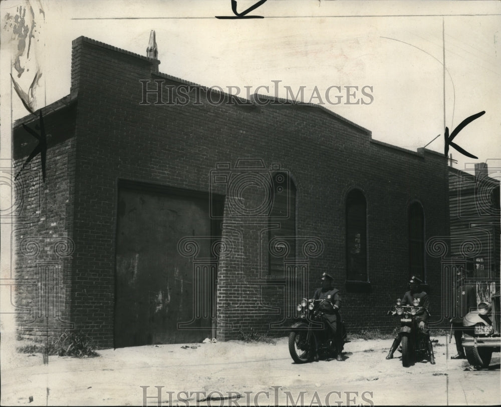 1930, Sugar Warehouse at Woodland Avenue - cvb38047 - Historic Images