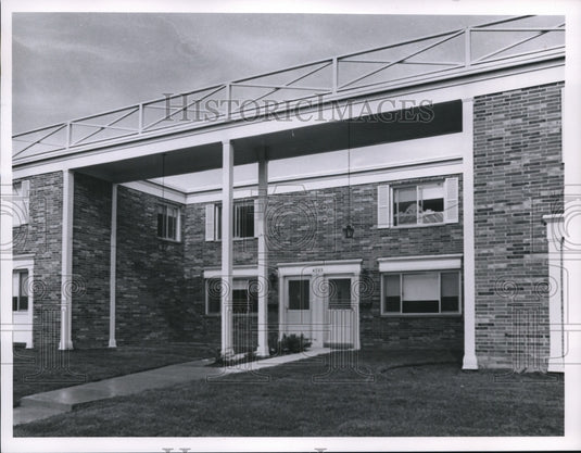 1965 Press Photo Clarkwood Apartments-Cleveland - cvb38229 - Historic Images