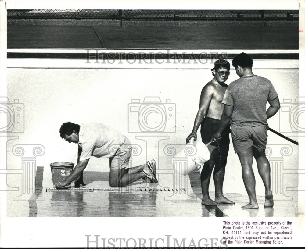 1988 Press Photo Superior of Warsaw Swimming Pool - cvb38299 - Historic Images