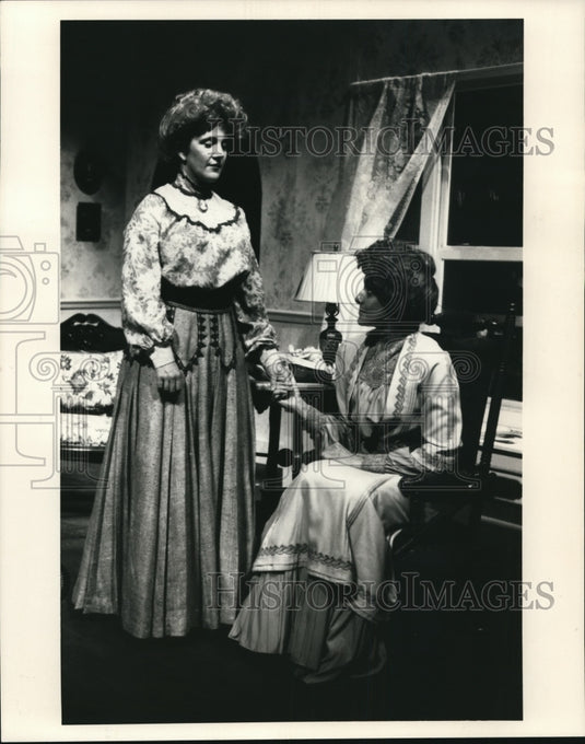 1986 Press Photo Kim Vanghns winning costume designs in An Wilderness - Historic Images
