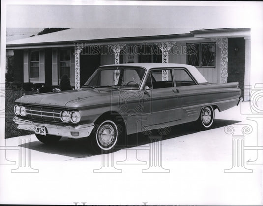 1961 Press Photo Automobiles, 1962 Mercury Meteor Two Door Sedan - cvb38793 - Historic Images