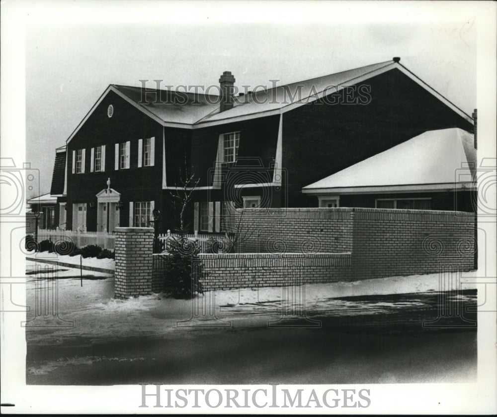 1974 Addington Place, Fairview Park-Historic Images