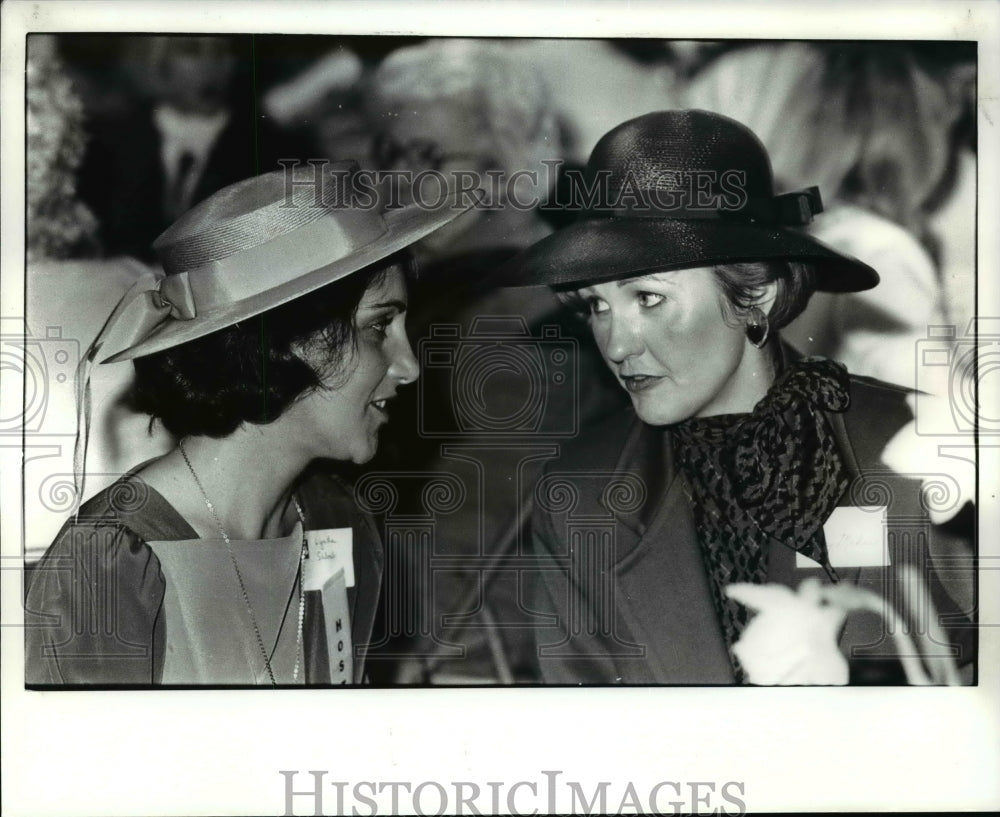 1985 Press Photo Women In hats - cvb39169 - Historic Images