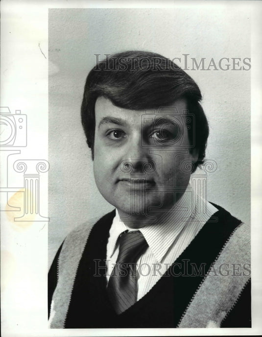 Pat Diulus 1988 Press Photo Trinity Hi girls basketball coach Pat Diulus - cvb393 ...