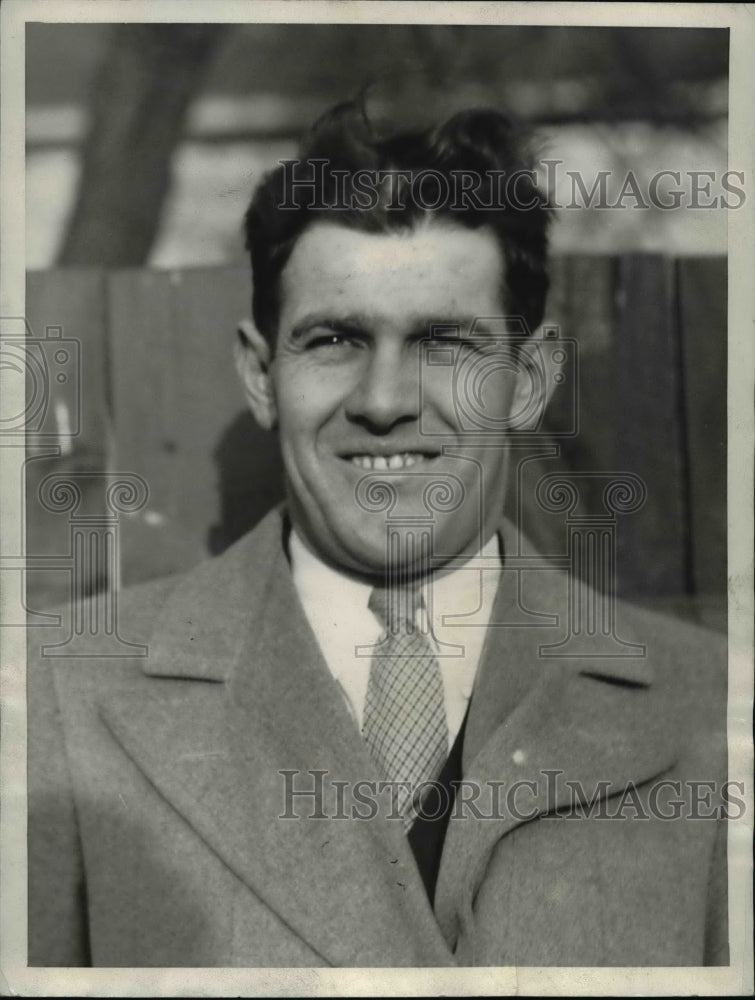 1934 Press Photo Football Cch Joe Gaven, Holy Name - cvb39459 - Historic Images