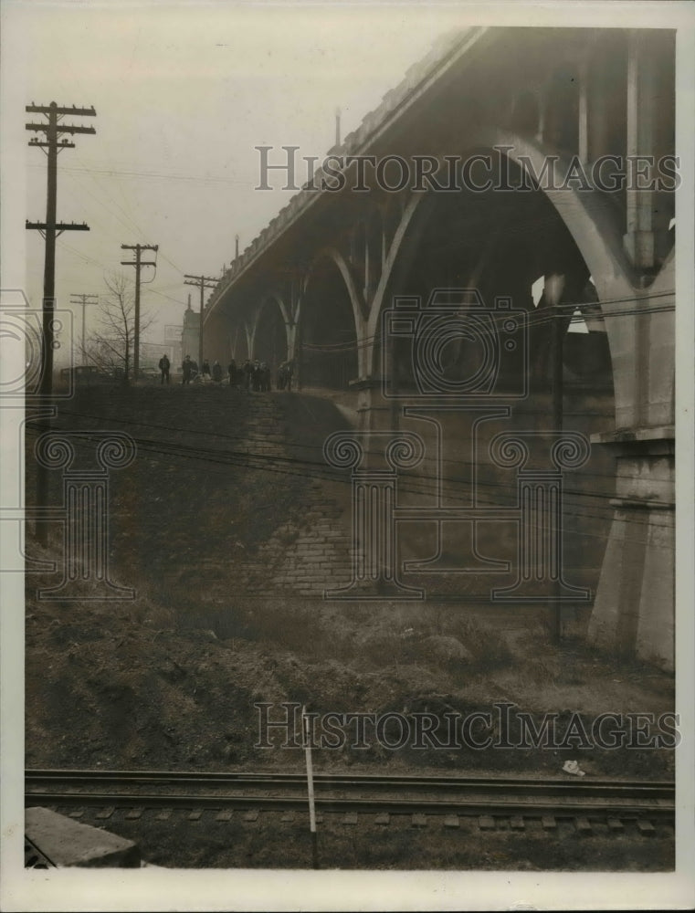 1940, Brooklyn Bridge at Brookside Park - cvb39509 - Historic Images