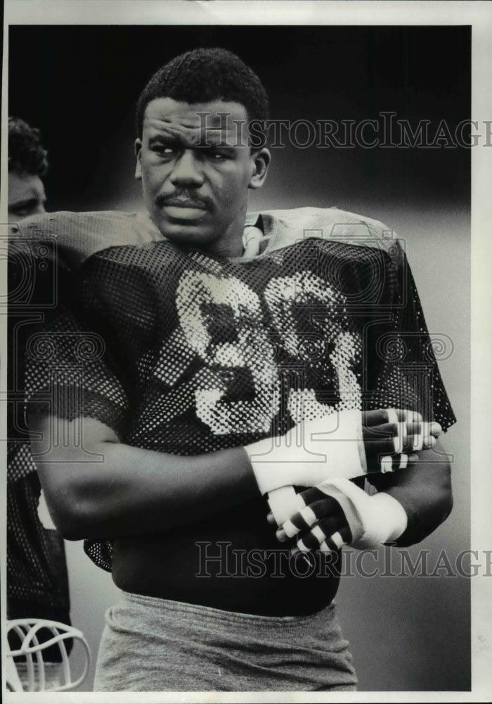 1986 Press Photo Keith Baldwin of Cleveland Browns at Practice - cvb39665 - Historic Images
