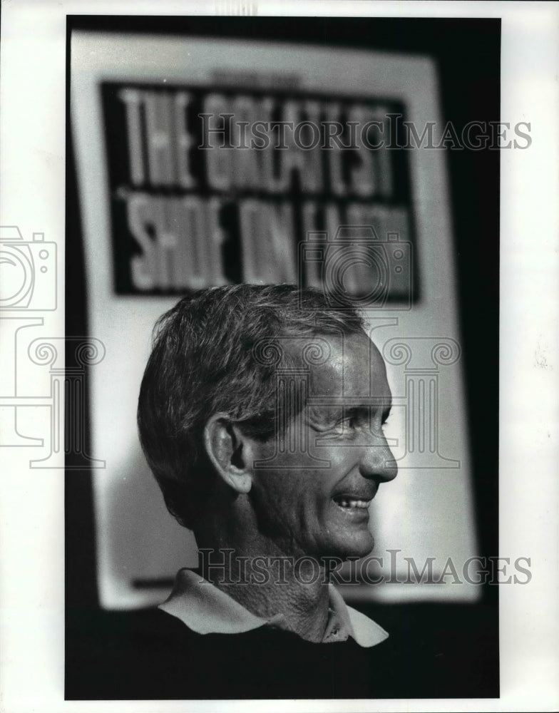 1989 Press Photo Bill Shoemaker appears at Thistledown Race Track - cvb39997 - Historic Images