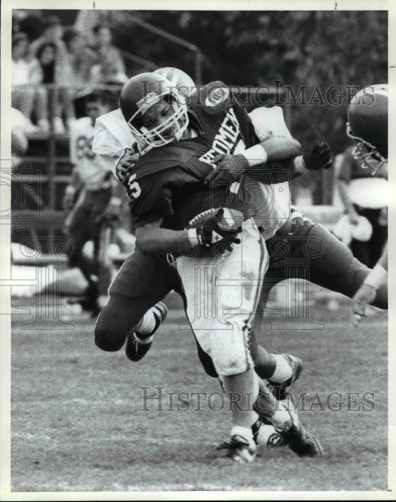 Press Photo Oberline College wr/dr Craig Johnson is stopped by Hunter Shoop - Historic Images