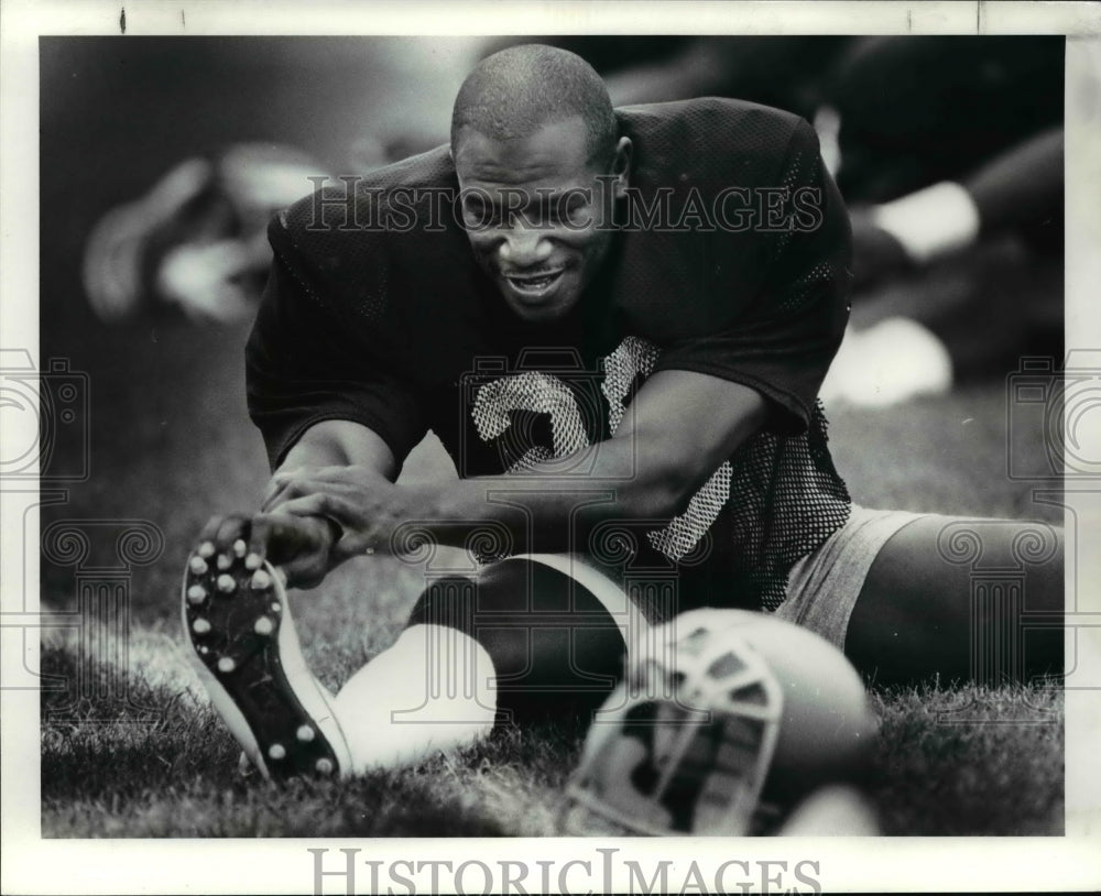 1986 Press Photo Hanford Dixon of the Cleveland Browns football team. - Historic Images