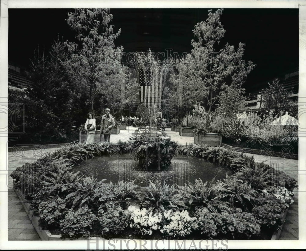 1987 Press Photo Nancy Hopkins and Dan Kinney at The Home and Flower show - Historic Images