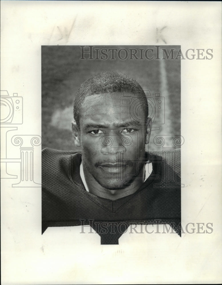 1983 Press Photo Hanford Dixon, football player for Cleveland Browns - cvb41157 - Historic Images