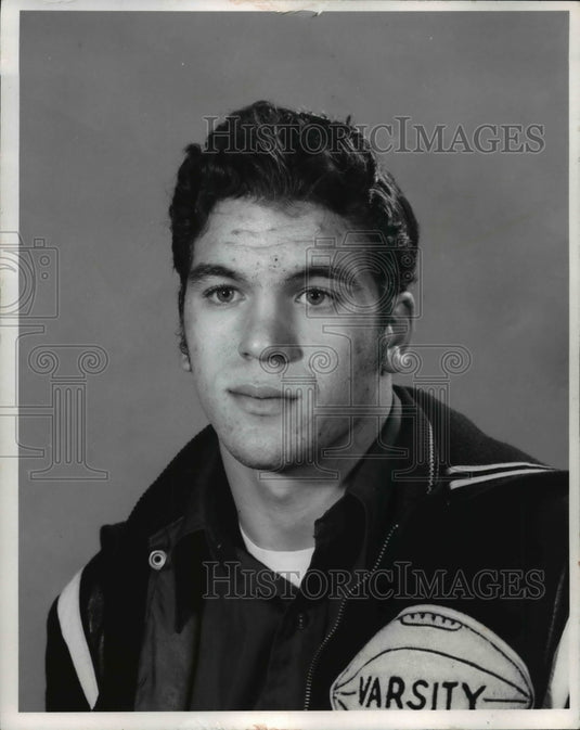 1971 Press Photo Ray Ressler, Holy Name High School Football - cvb41314- Historic Images