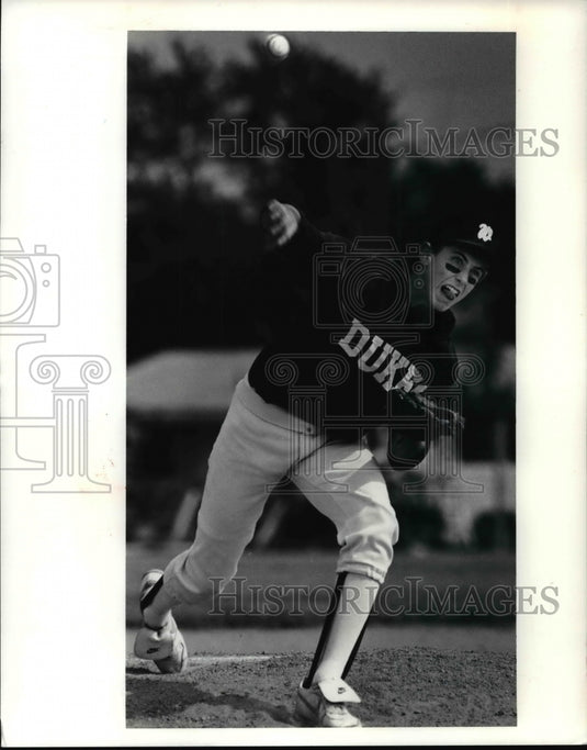 Press Photo Mike McClellen in a football game between Wellington and Elyria - Historic Images