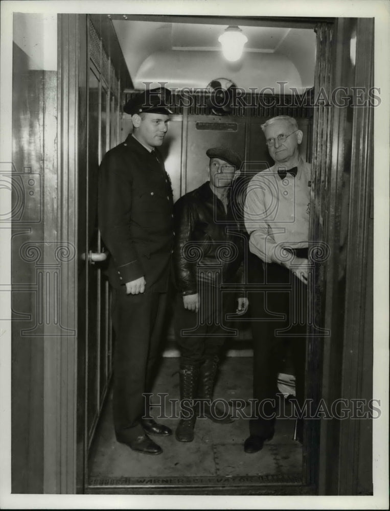 1937 Press Photo Cleve File Public Bldg, Central Police Sta. - cvb41749- Historic Images