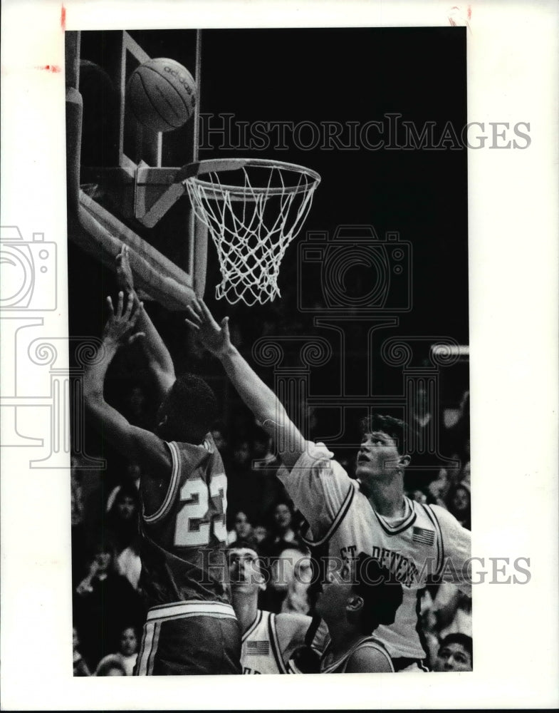 Press Photo A basketball game, Lorain - cvb41812 - Historic Images