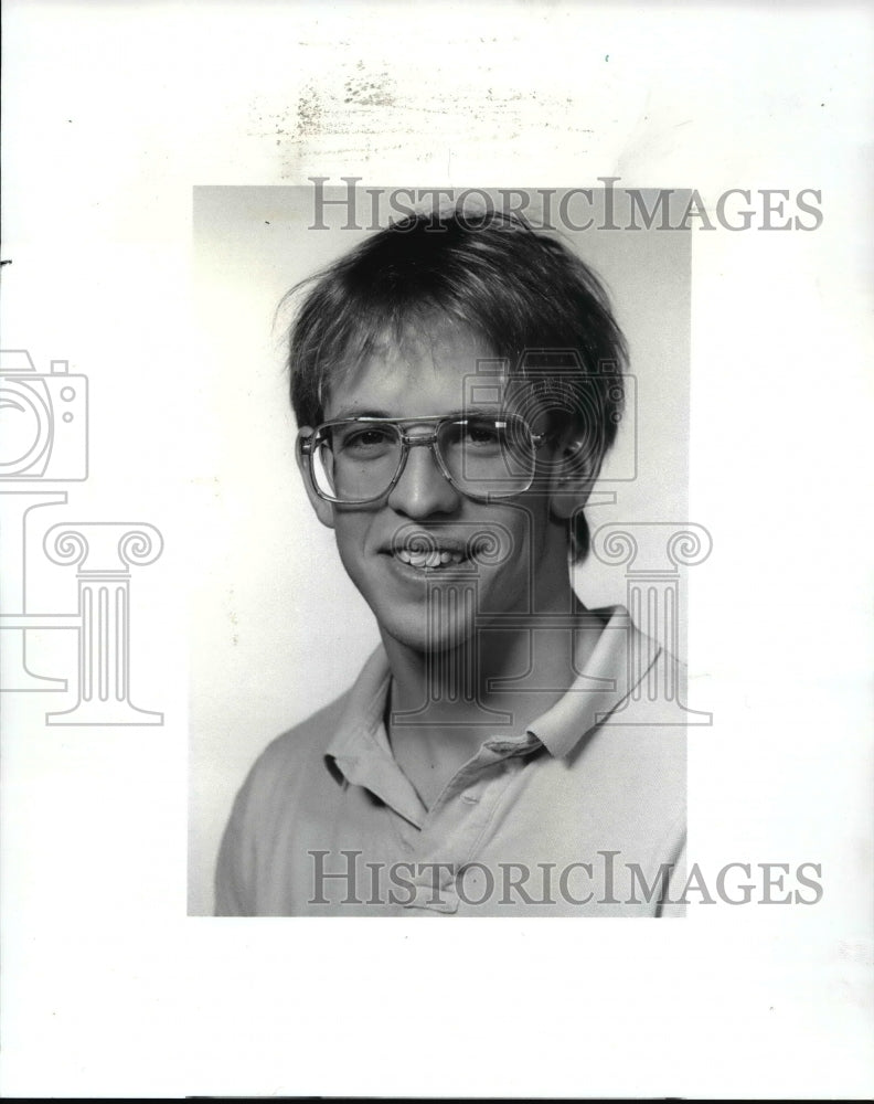 1988 Press Photo Players of the week, 8, Charlie Dixon, Orange swimming - Historic Images