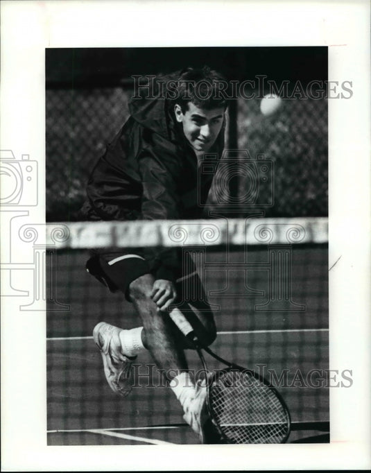 1991 Press Photo Bruno Dascalescu, of North Olmsted during a match - cvb41992 - Historic Images