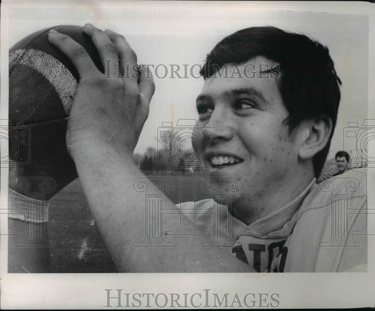 1970 Press Photo Mike Modzelewski, end, St. Joe - cvb42297- Historic Images