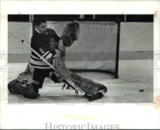 1990 Press Photo Bunk McMahon, University School Hockey Player - cvb42541 - Historic Images