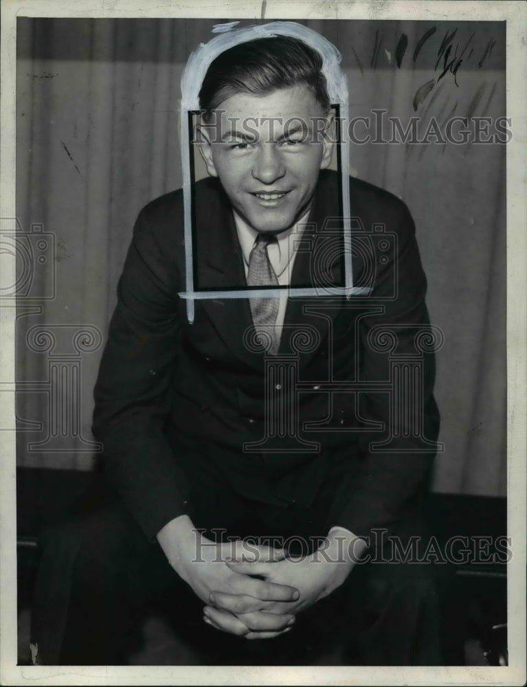 1936 Press Photo Ted Gembarski all scholastic tackle 1935 East High, Ohio. - Historic Images