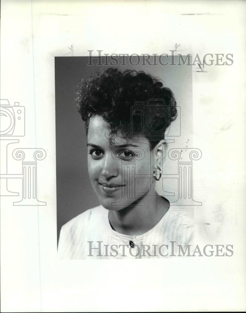 1986 Press Photo Maria Lardie, Villa Angels Track - cvb42762 - Historic Images