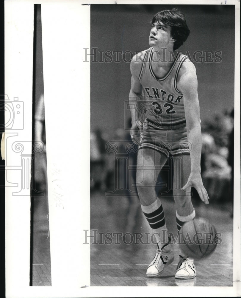 1982 Press Photo Doug Schutz-Mentor Basketball player - cvb43201- Historic Images
