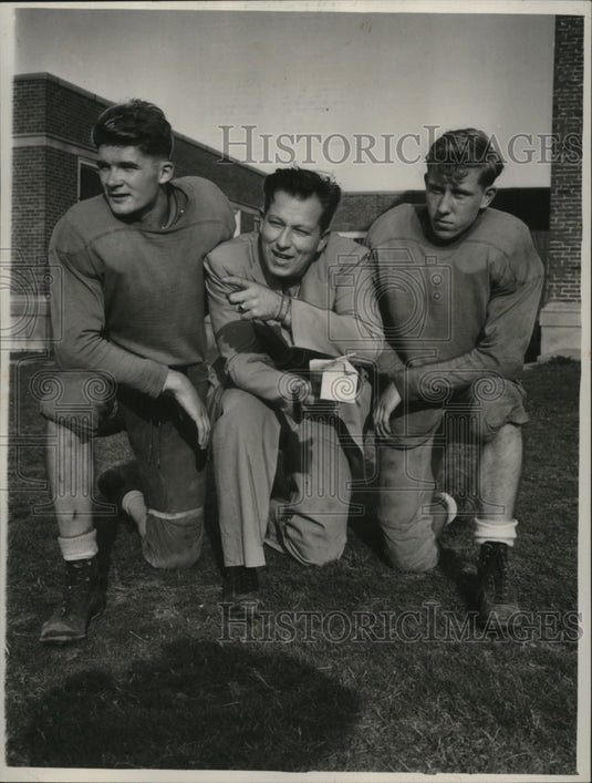 1949 Press Photo Brush. Harvey Clark, Coach Charley Schlaff & Harold Batemano - Historic Images
