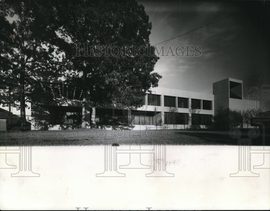 1977 Press Photo Ohio's Parma High School's addition to an existing building - Historic Images