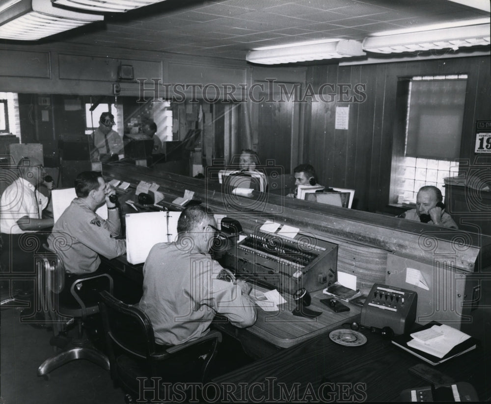 1969 Press Photo Police Stations, Central Station, Room where all calls come in - Historic Images
