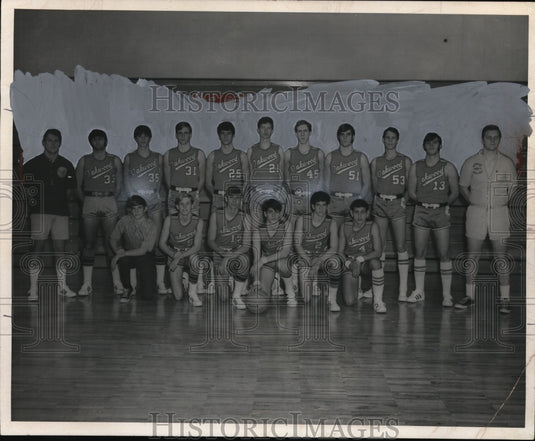 1971 Oakwood High Basketball team Golden Raiders-Historic Images