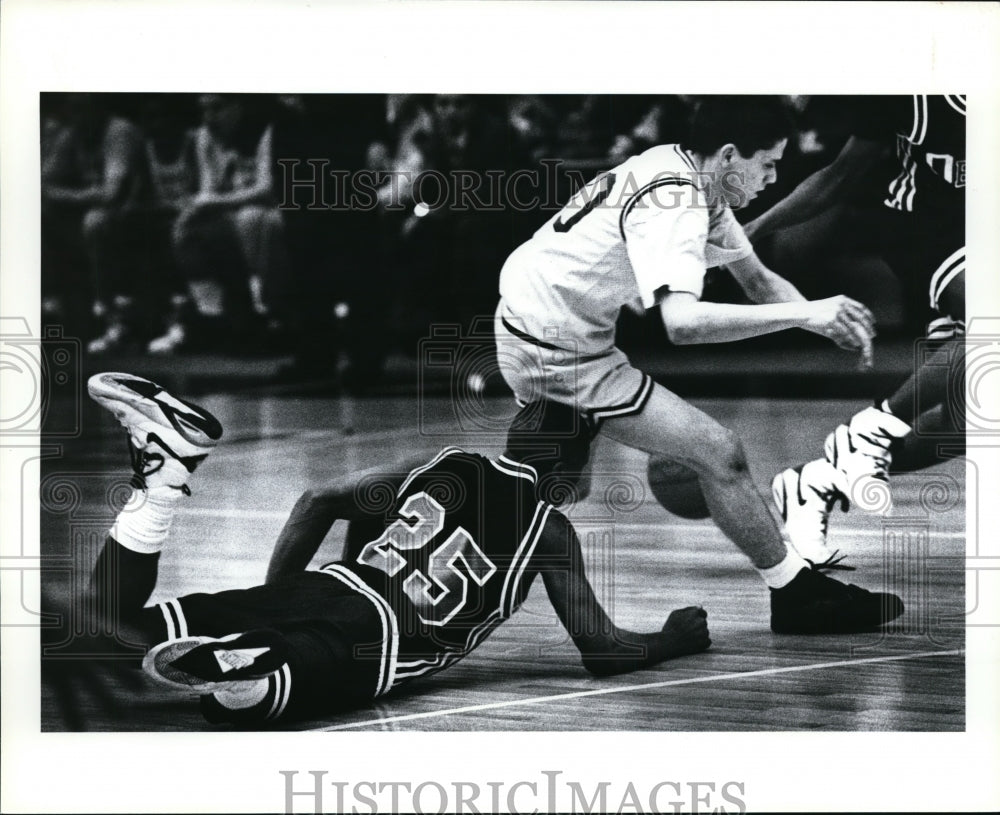 Press Photo Clearview basketball player-Brandon Velez vs Oberlin-Mark Robinson- Historic Images