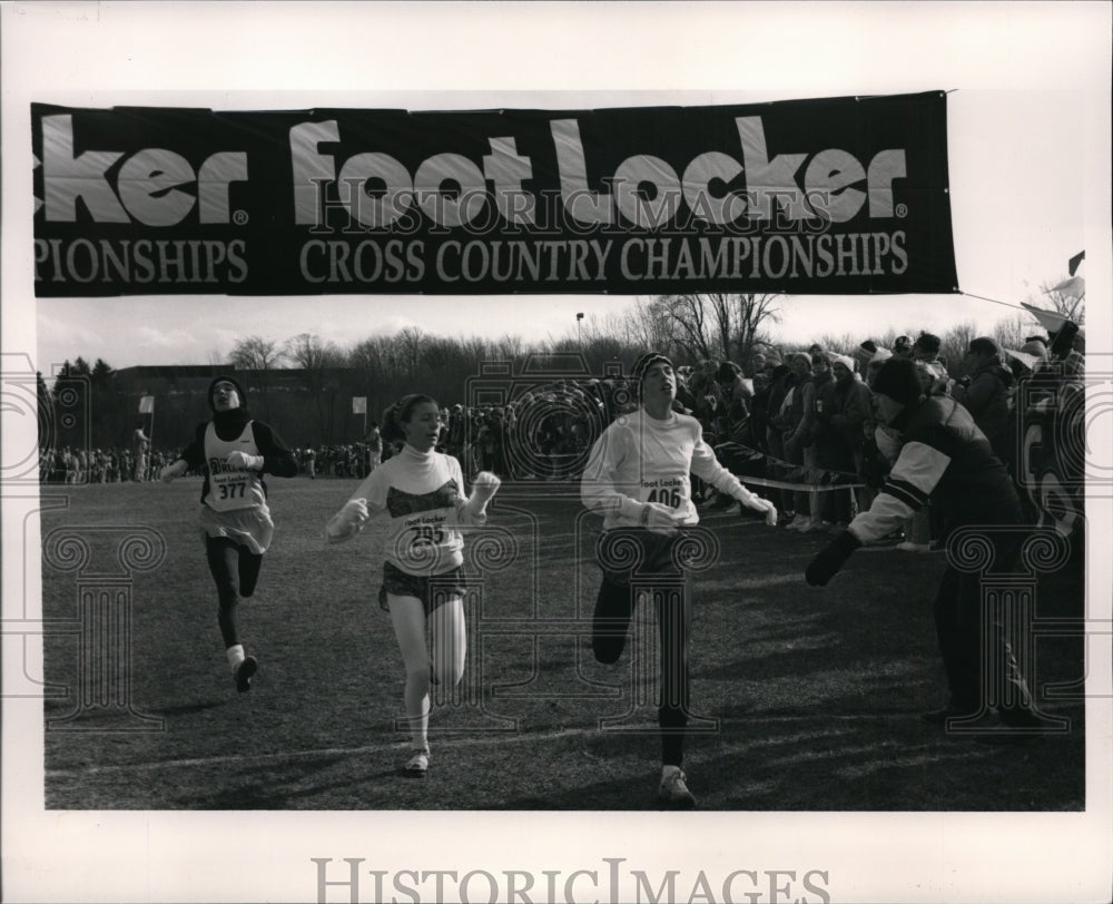 Press Photo Marisa Posch of Cleveland Heights-Foot Locker Cross Country - Historic Images