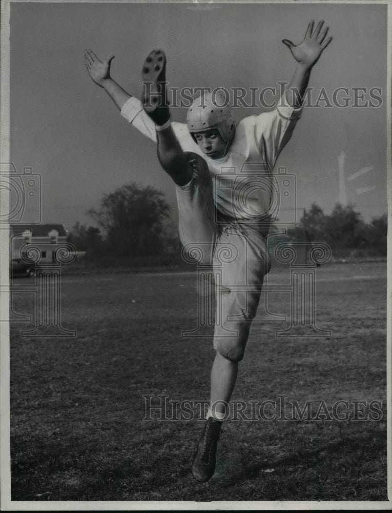 1947 Press Photo Glenn Burgeson, Half Back - cvb45030- Historic Images