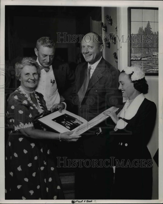 1953 Press Photo Mr. and Mrs. R.L. Ireland, Mr. and Mrs. Courtney Burton - Historic Images