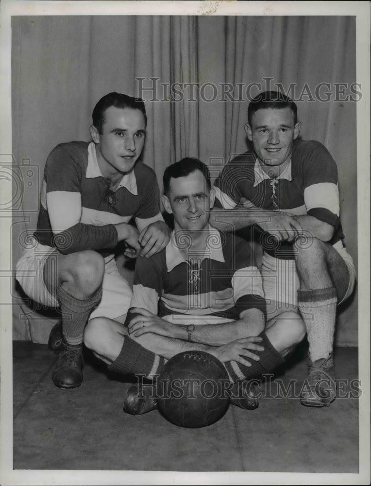 1951 Press Photo Goelic Football All Stars-Ed Campbell, Bernie Murphy, M. Lowry - Historic Images