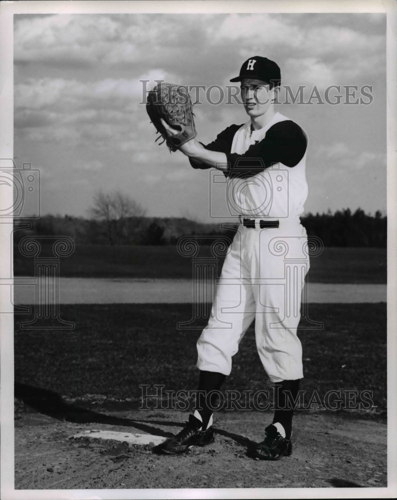 1965 Press Photo Bill Reed of 3334 Brookdale Parma-Hiram baseball player - Historic Images