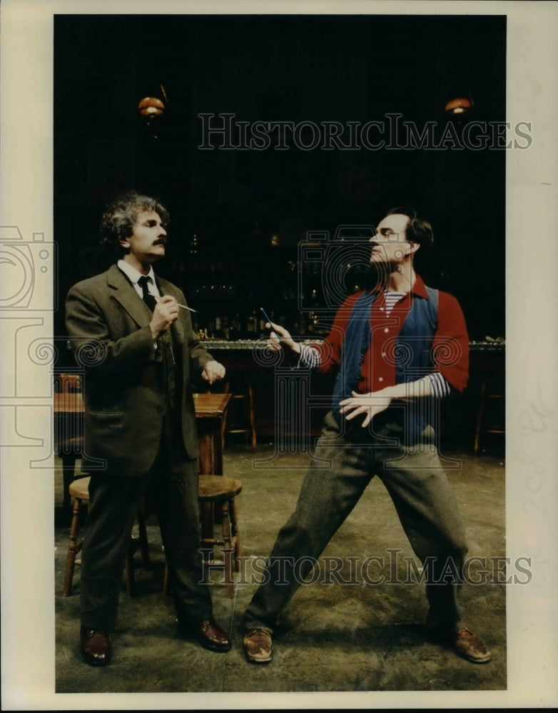 1999 Press Photo L-R; David Colacci as Eisntein and Timothy Gulan as Picasso. - Historic Images