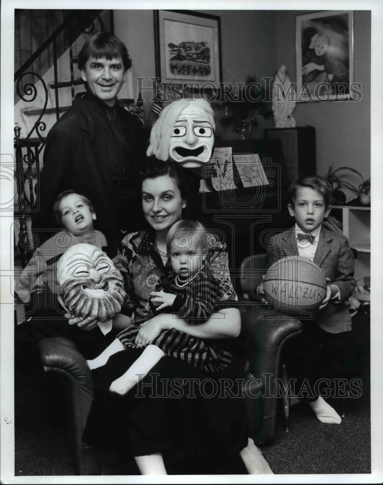 1991 Press Photo The Lee Walczuk Family - cvb46178 - Historic Images