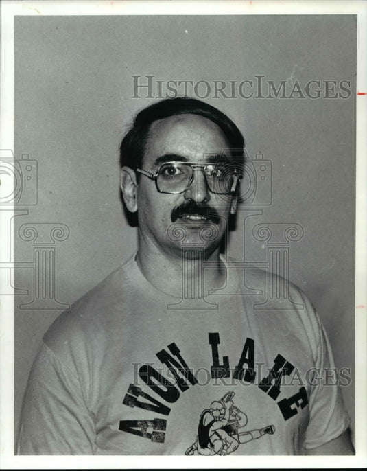 1990 Press Photo Coach Ken Weaver Wrestling Coach for Avon Lake High - Historic Images