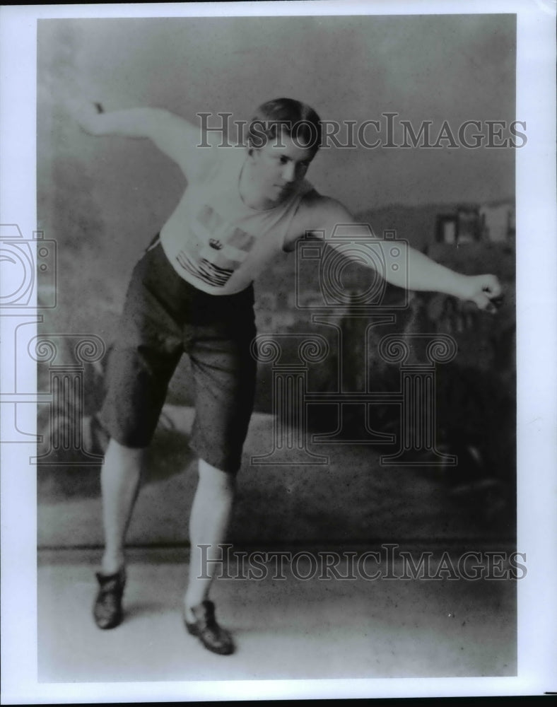 Press Photo Ellery Clark in Athletic Pose - cvb46299 - Historic Images