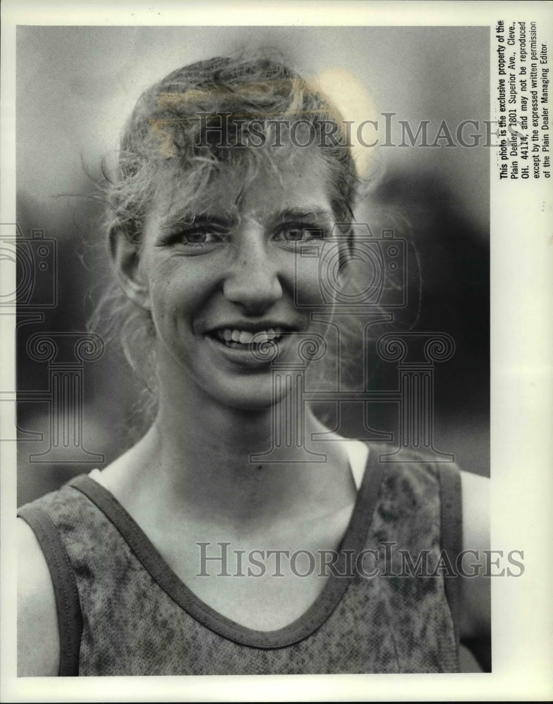 1988 Press Photo Chris Meeks, female cross country star - cvb46413 - Historic Images