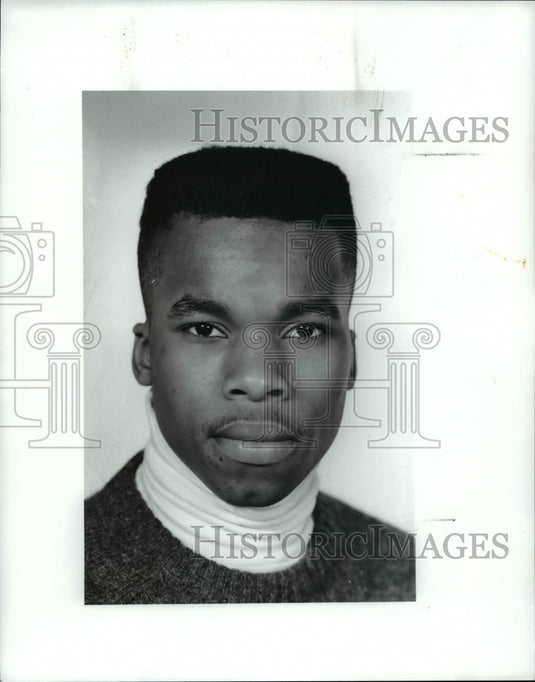 1989 Press Photo Richard Robinson, Shaker Hts. player of the week, Hockey - Historic Images