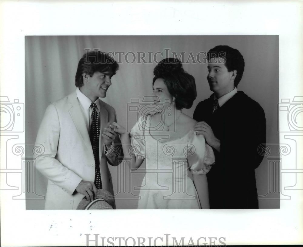 1996 Press Photo Cleveland Theatre Company's "A Wilde Evening" - cvb46953 - Historic Images